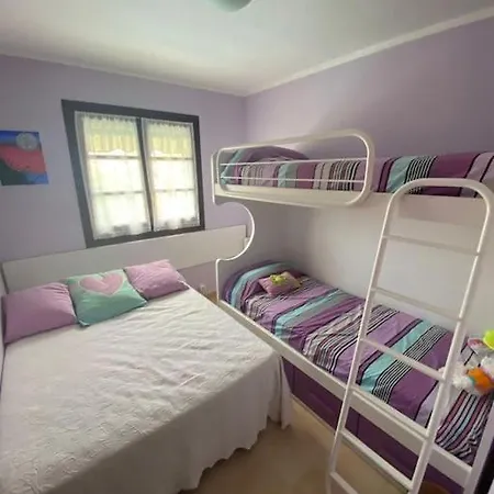 Casa Con Jardin En Ferienhaus Roda de Bará