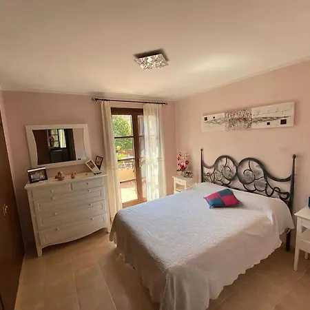 Casa Con Jardin En 펜션 Roda de Bará