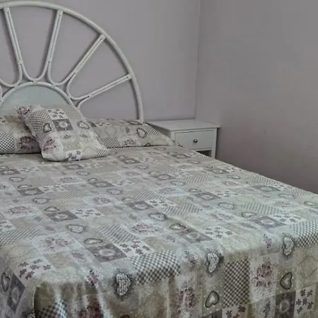 Casa Con Jardin En