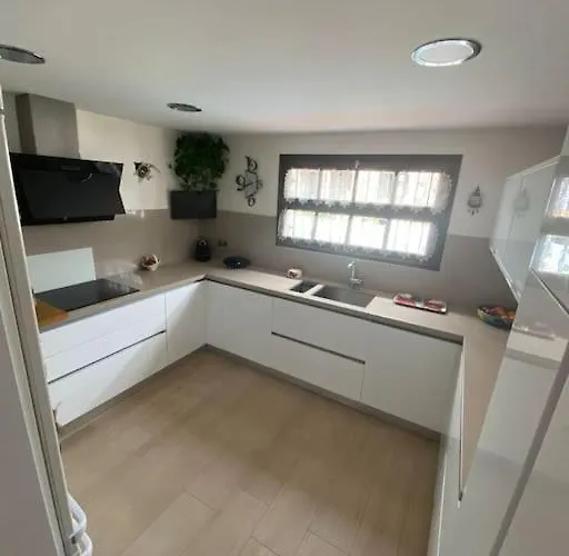 Casa Con Jardin En